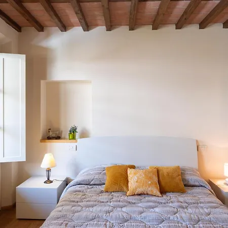 Alessandra Apartment *