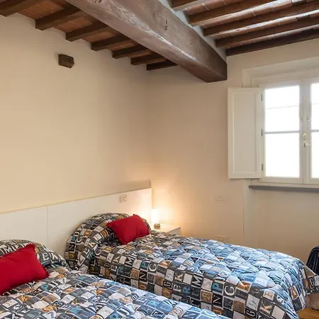 Alessandra Apartment Lucca